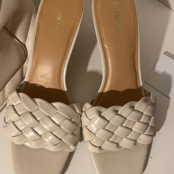 Cream soda combo purse with mules sandals - Picture 2 of 6